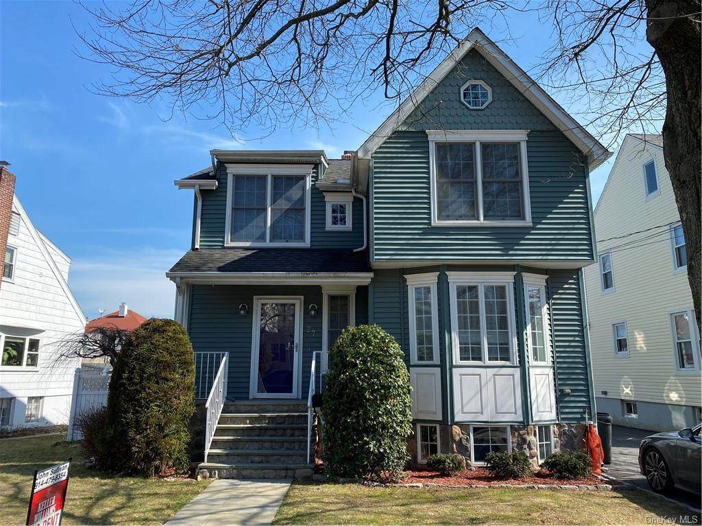 27 Perry Avenue - Photo 1