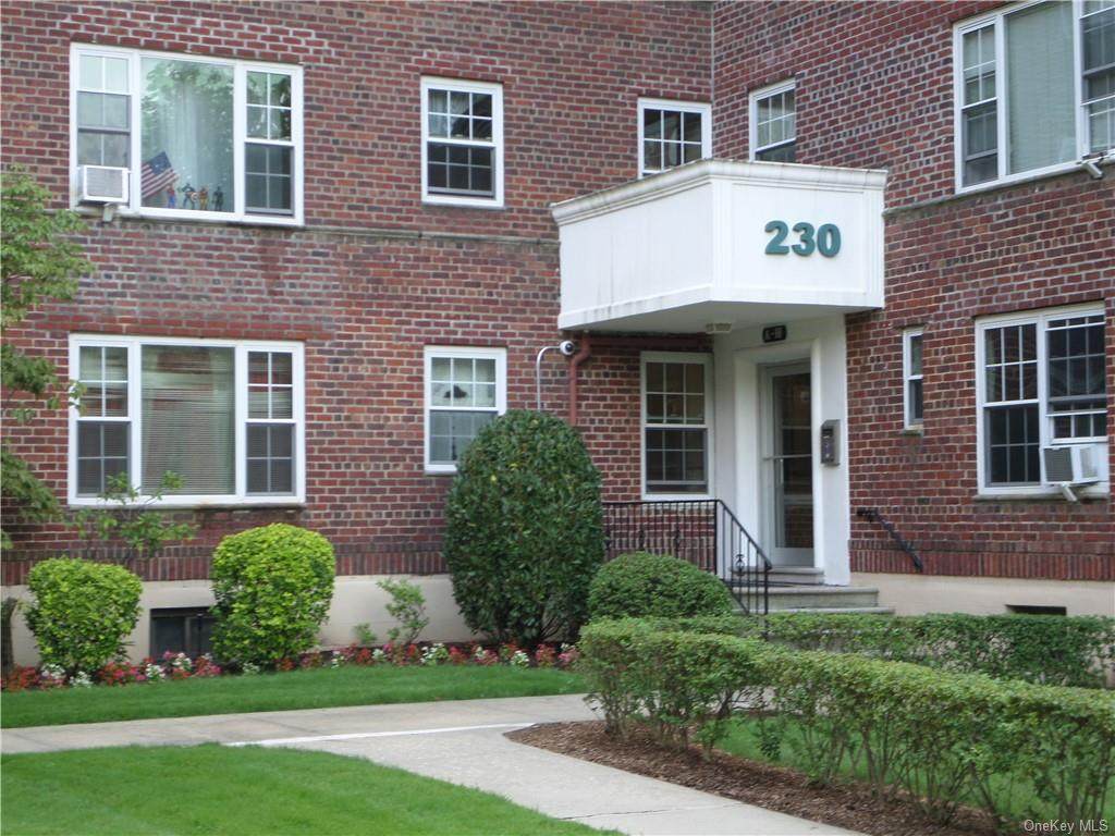230 Pelham Road - Photo 1
