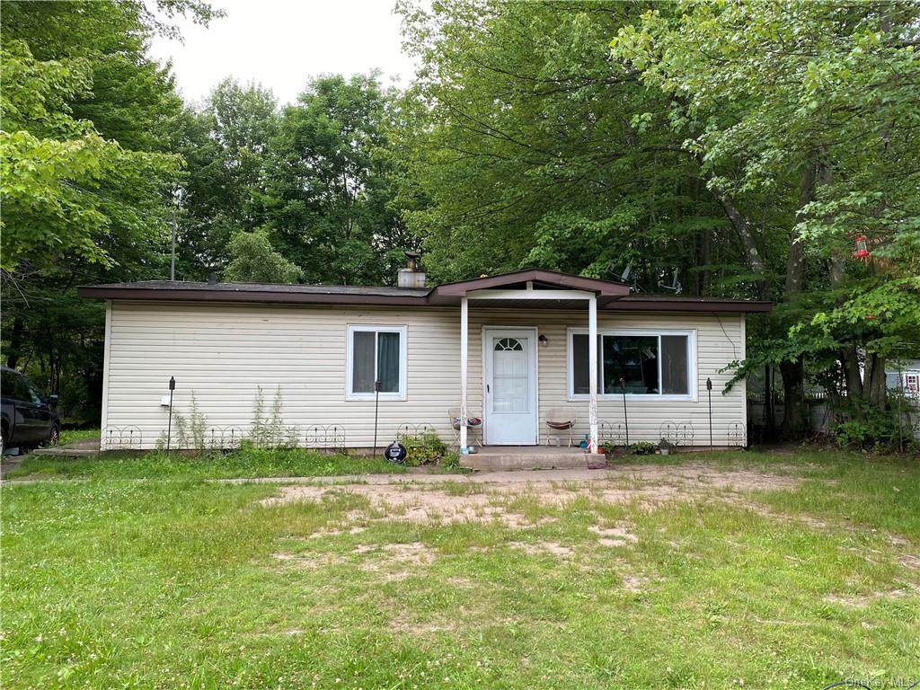 6 Edward Avenue - Photo 1