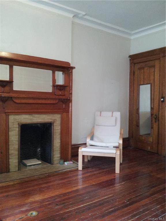 538 150th Street - Photo 1