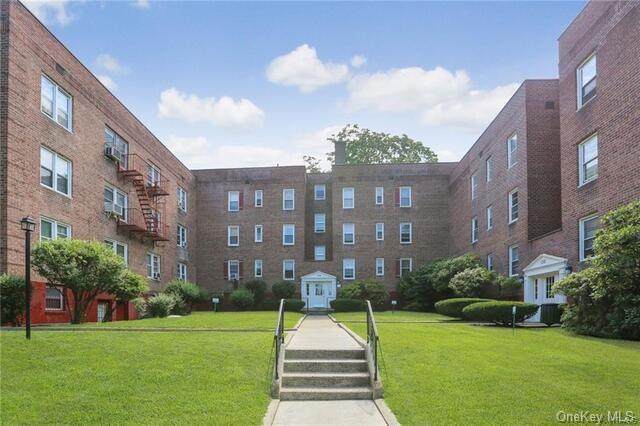 134 Ravine Avenue - Photo 1