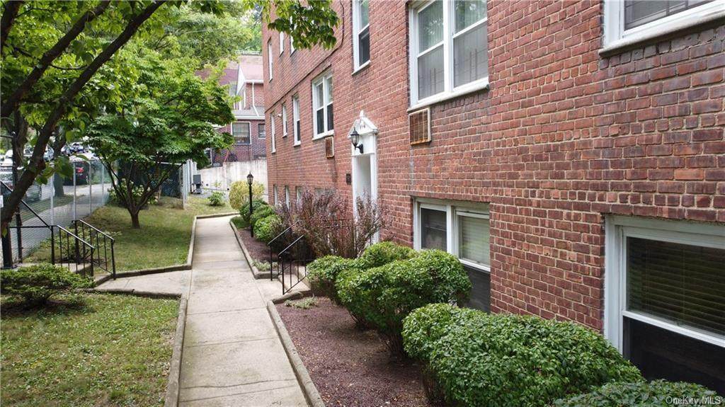 6291 Broadway - Photo 1