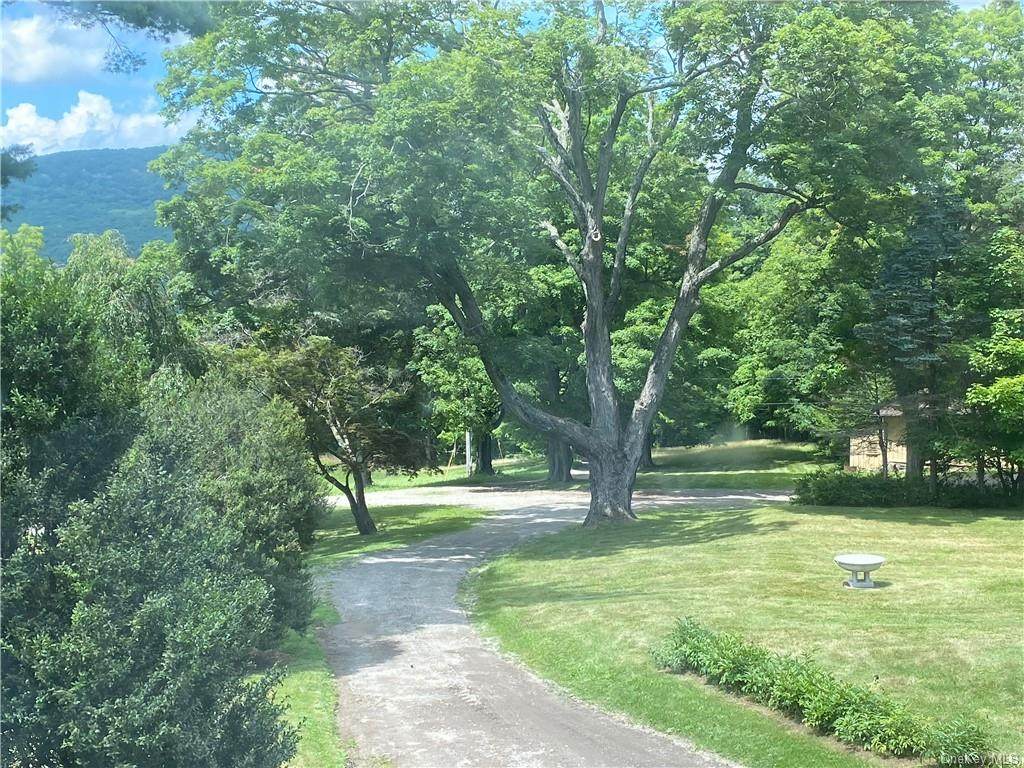 501 Lane Gate Road - Photo 1