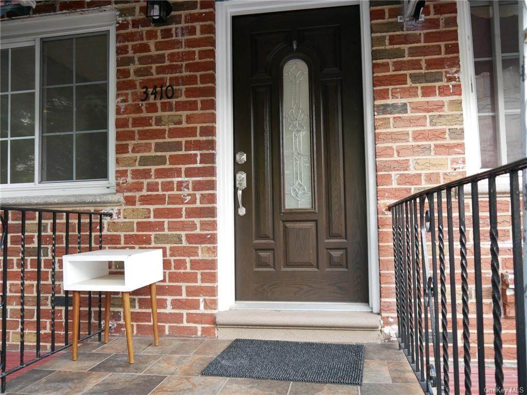 3410 Bronxwood Avenue - Photo 1