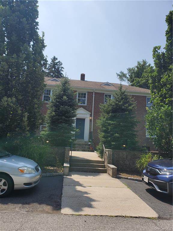 1 Rockland Avenue - Photo 1