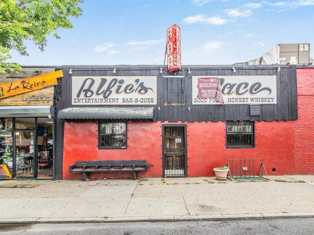 3035 Cross Bronx Expressway - Photo 1