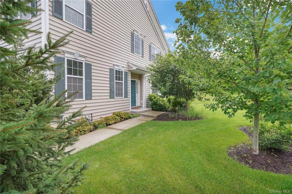 1328 Glastonbury Lane - Photo 1