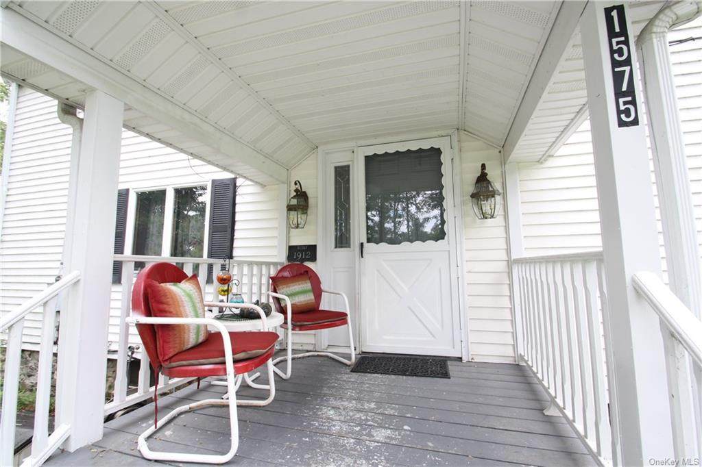1575 Albany Post Road - Photo 1