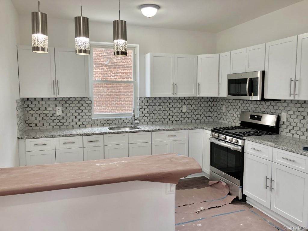 1021 213th Street - Photo 1