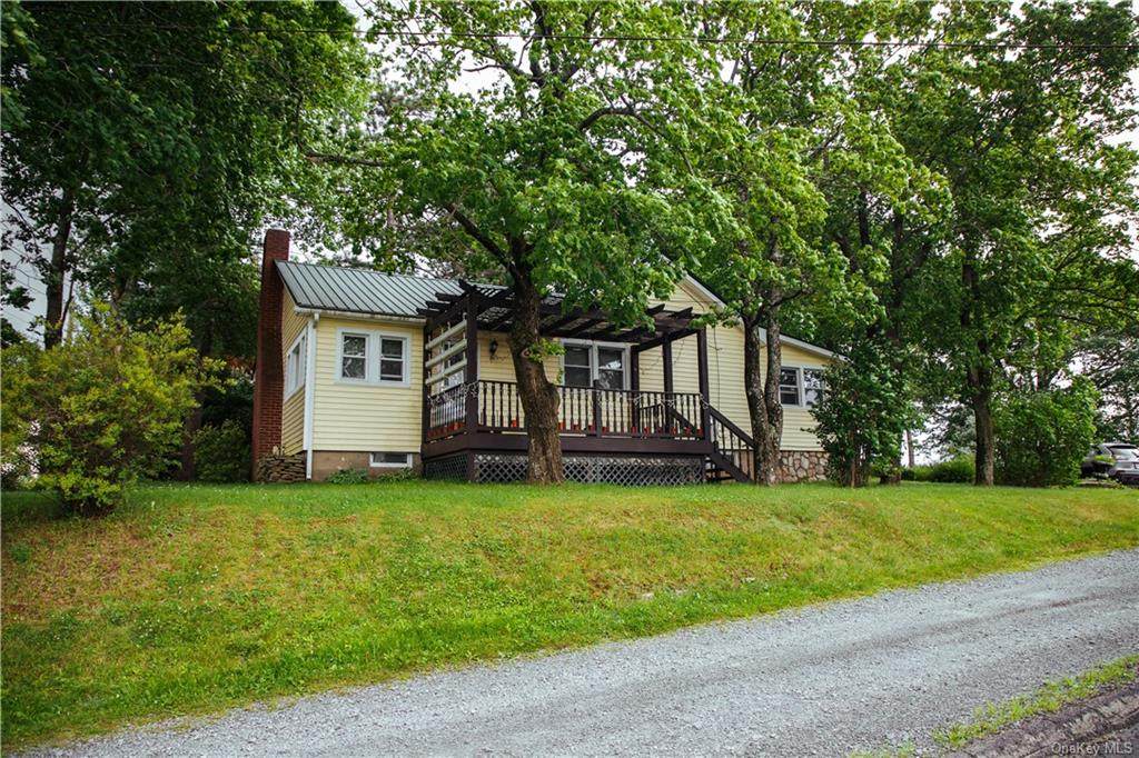 137 Broadway - Photo 1