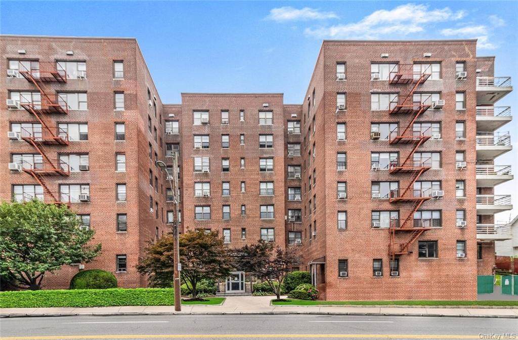 11 Bronx River Road - Photo 1