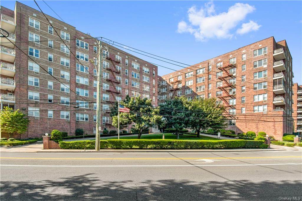 333 Bronx River Road - Photo 1