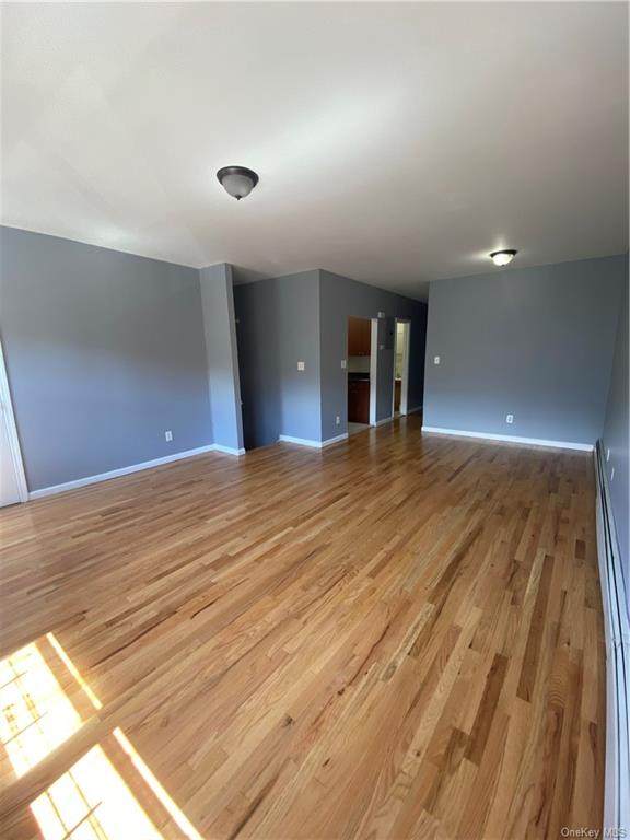 1925 Crotona Avenue - Photo 1