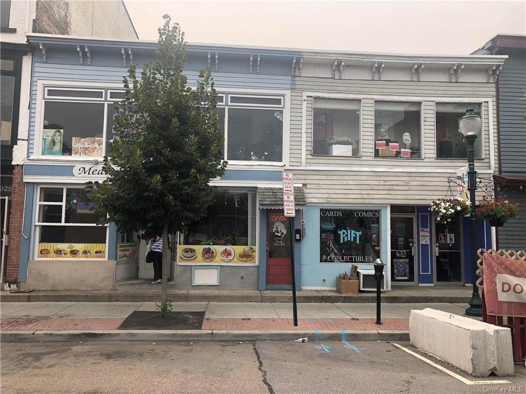 913 South Street - Photo 1