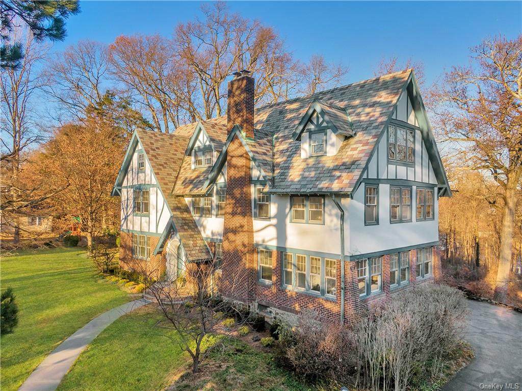 107 Crawford Terrace - Photo 1