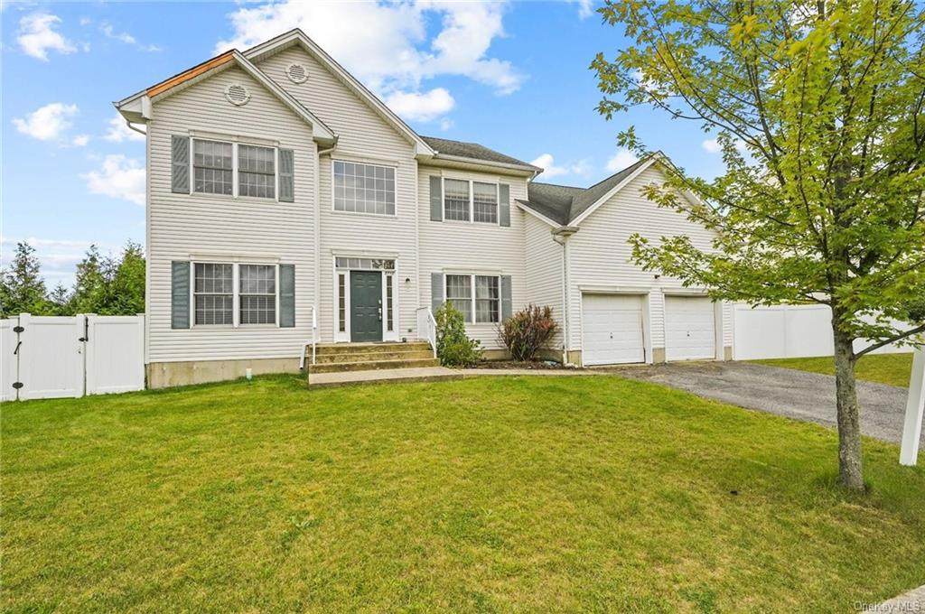 2713 Colonial Drive - Photo 1