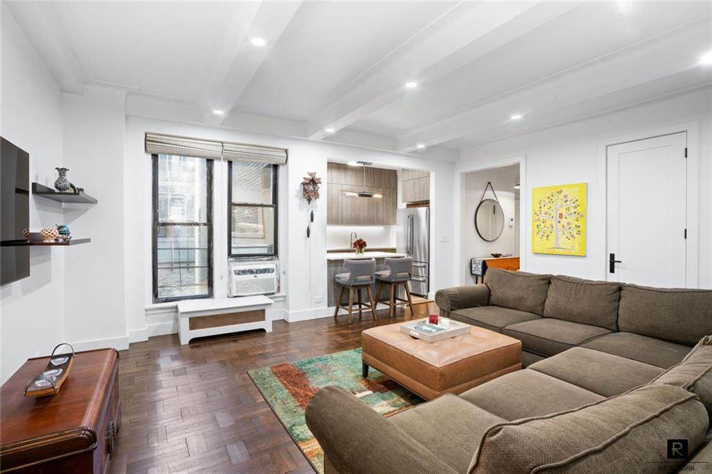 152 W 58th Street - Photo 1