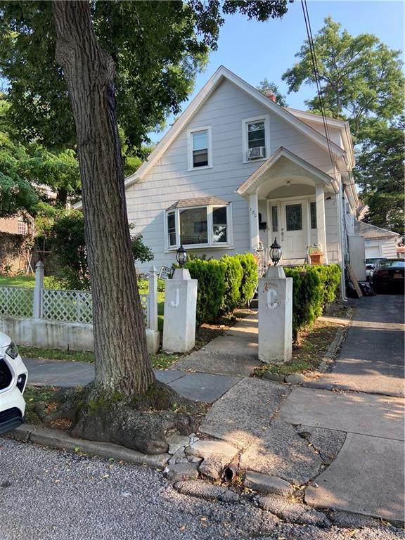 120 Beekman Avenue - Photo 1
