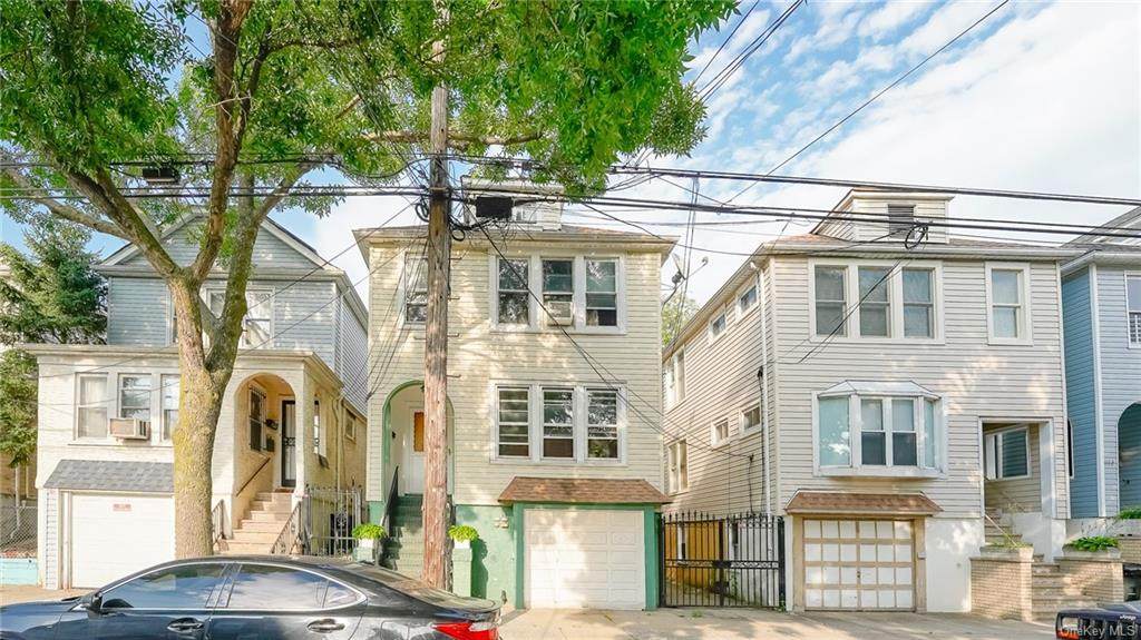 1116 Underhill Avenue - Photo 1