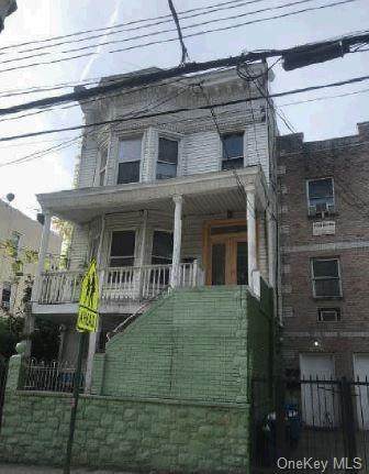 1495 Beach Avenue - Photo 1