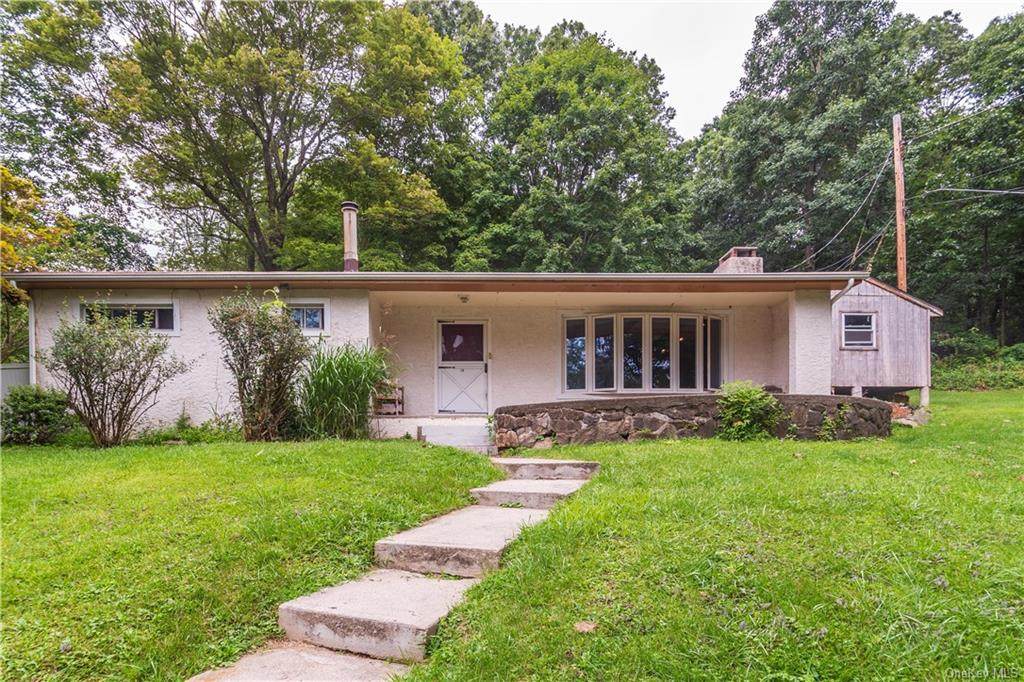 18 Blueberry Hill Road - Photo 1
