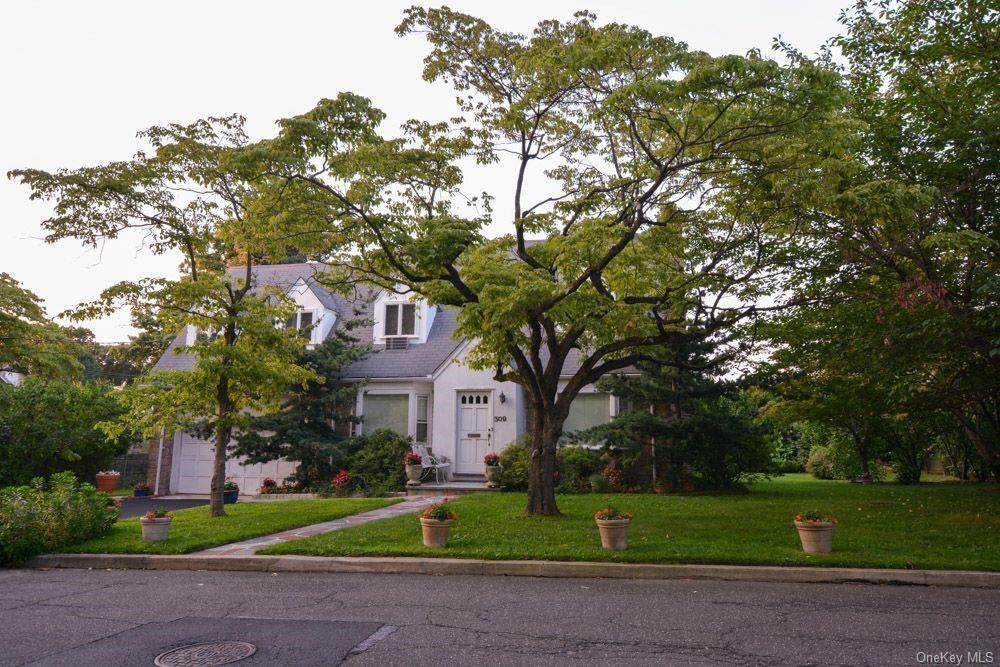 309 Delancey Avenue - Photo 1