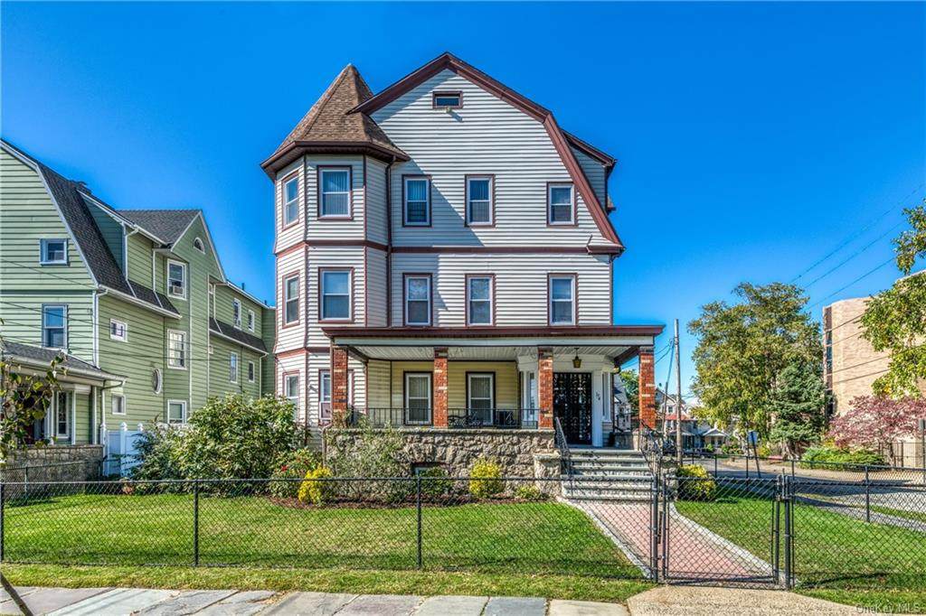 174 Rich Avenue - Photo 1