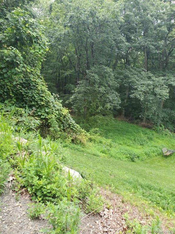 32 Hillside Road - Photo 1