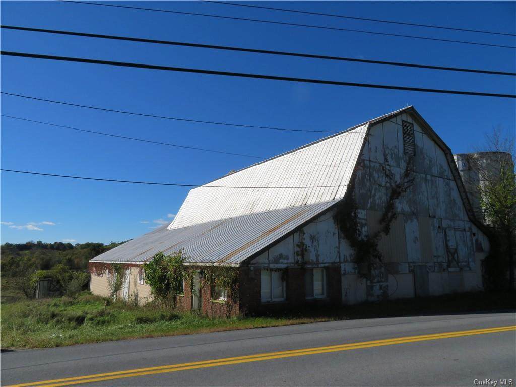 203 Pine Hill Road - Photo 1
