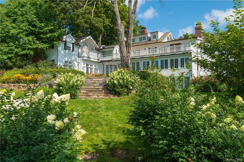 15 Honey Hollow Road - Photo 1