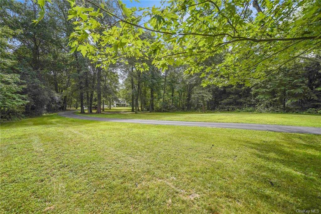 84 Maybrook Road - Photo 1