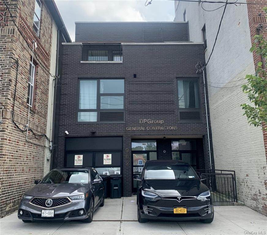 902 Allerton Avenue - Photo 1