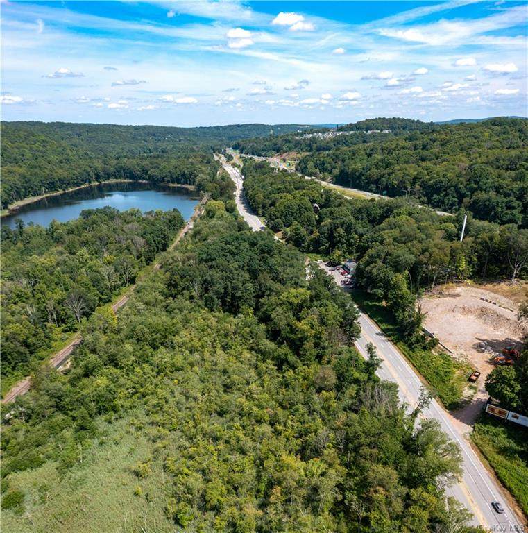 3918 Danbury Road - Photo 1
