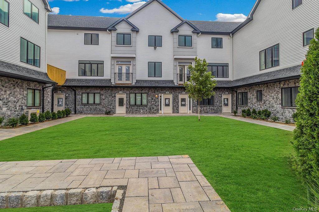 6 Monsey Boulevard - Photo 1