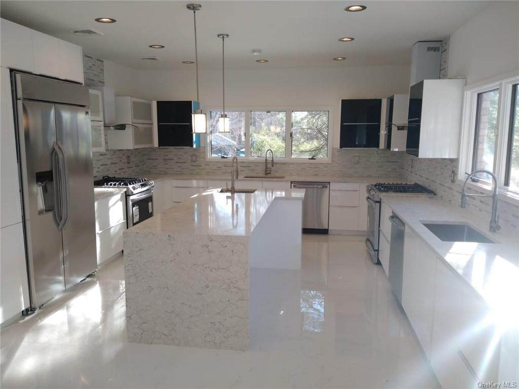 16 Wallenberg Circle - Photo 1