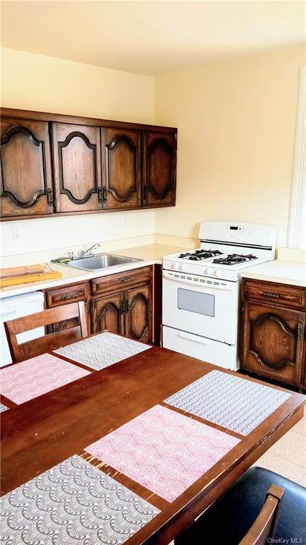 8 Windle Park - Photo 1
