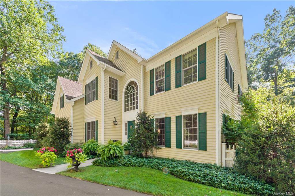 11 Laurel Hollow Road - Photo 1