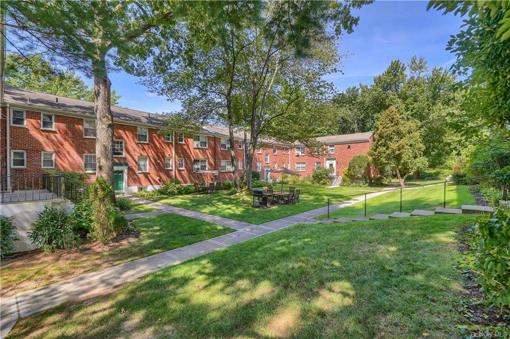 29 Fieldstone Drive - Photo 1