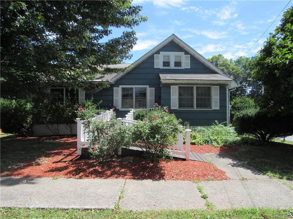 14 Irwin Avenue - Photo 1