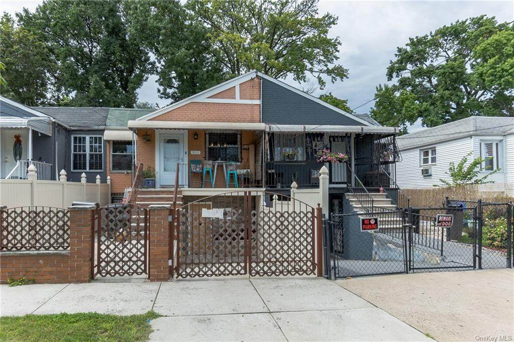 553 Saint Lawrence Avenue - Photo 1