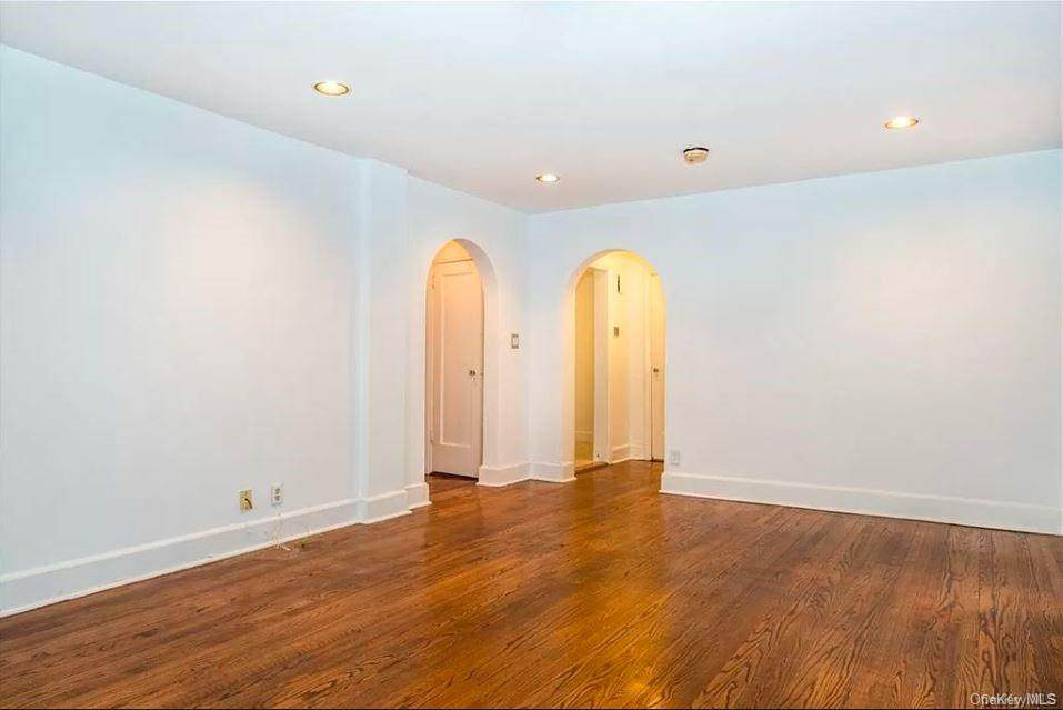 36 Westview Avenue - Photo 1