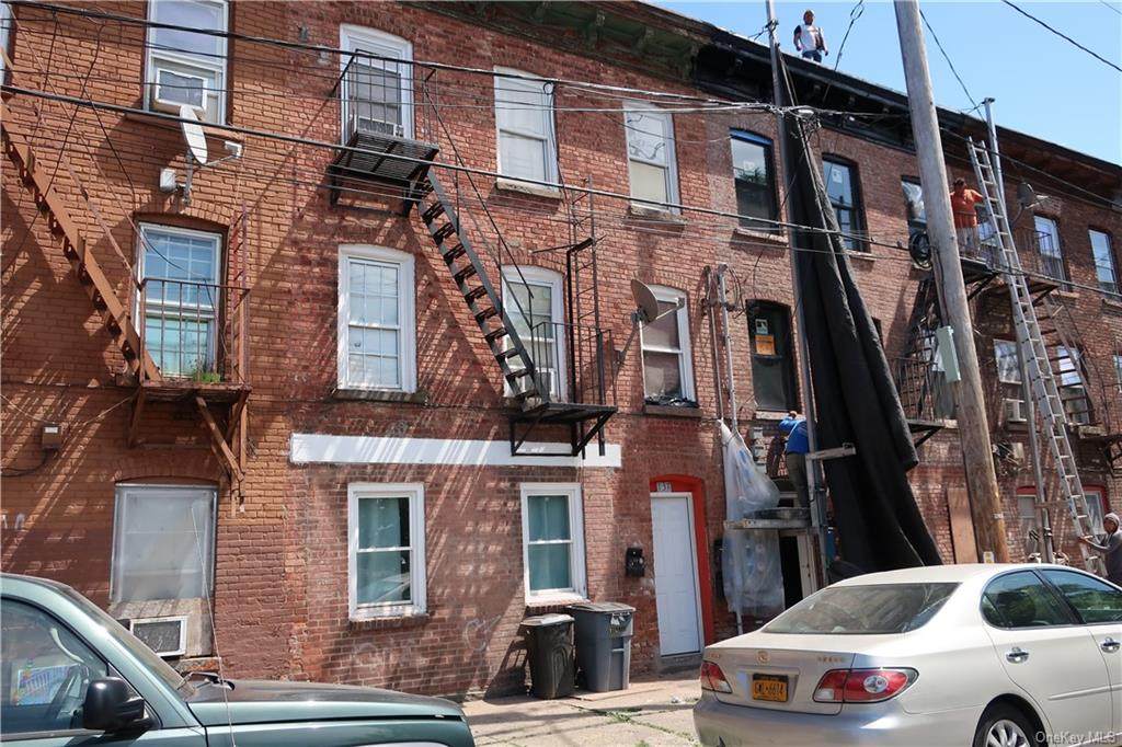 137 William Street - Photo 1