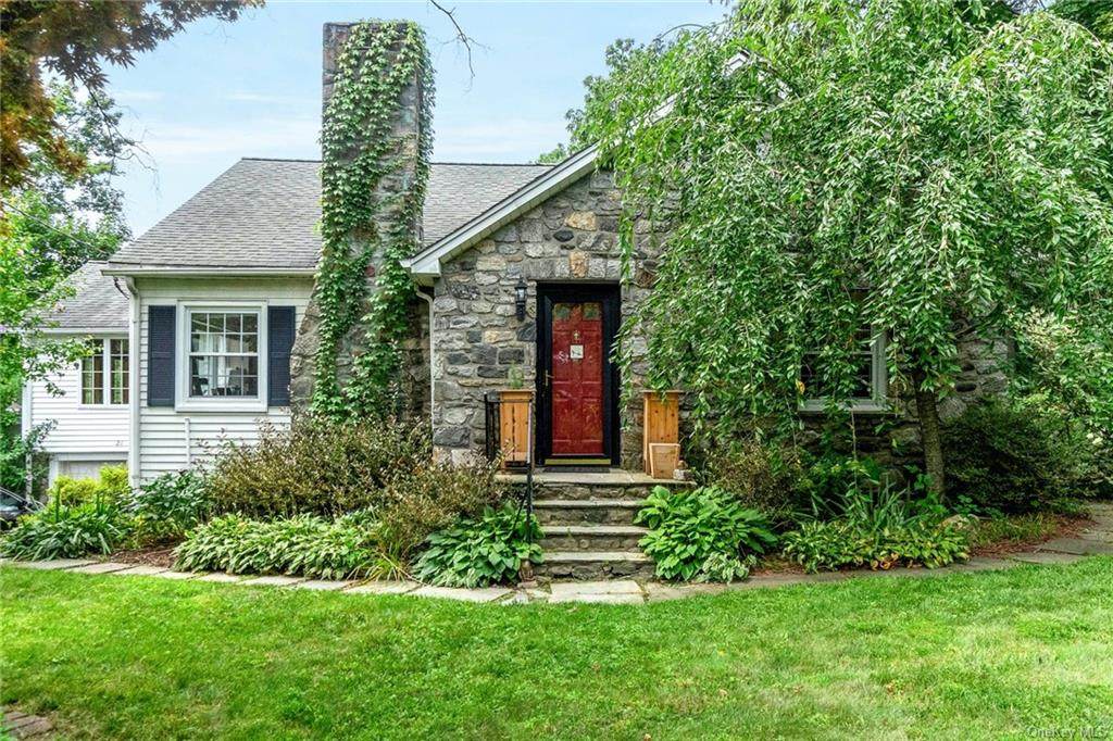 21 Lake Boulevard - Photo 1