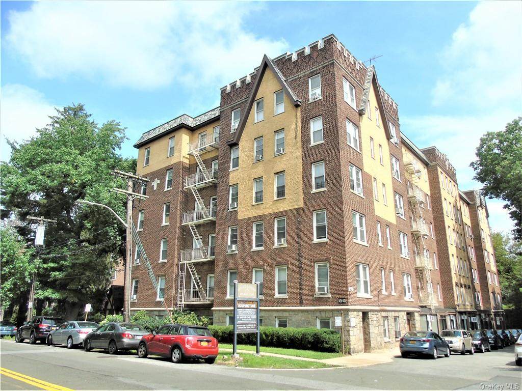 1430 Midland Avenue - Photo 1