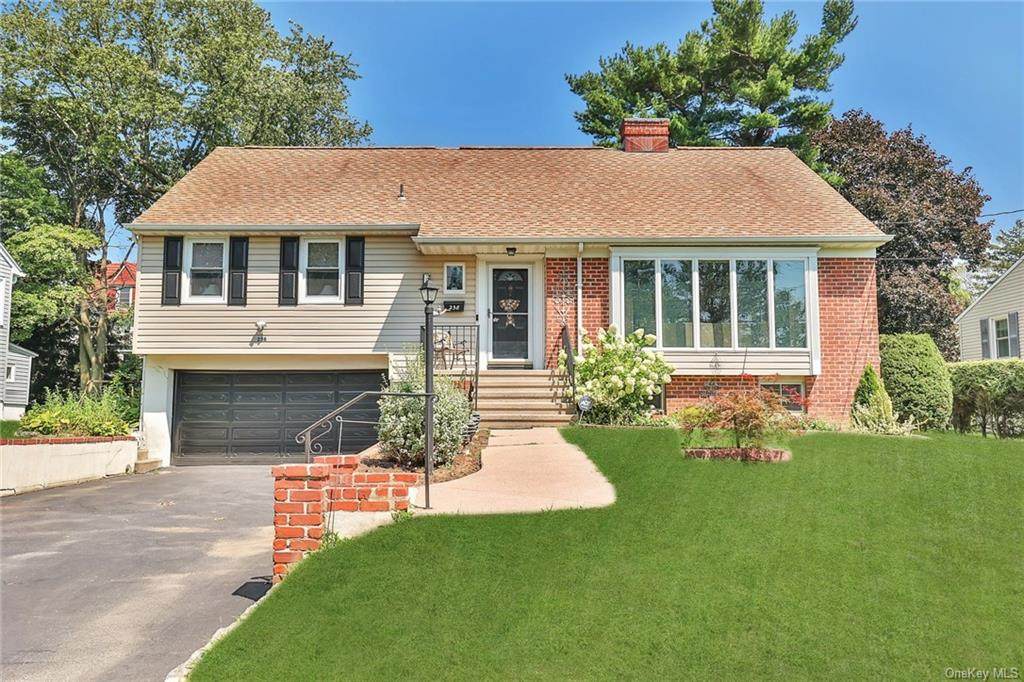 258 Weyman Avenue - Photo 1