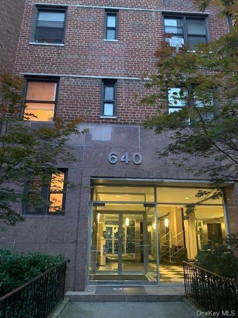 640 239 Street - Photo 1