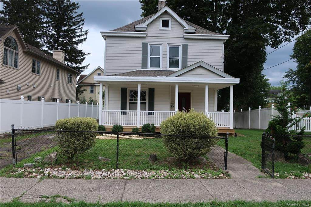 31 Oak Terrace - Photo 1