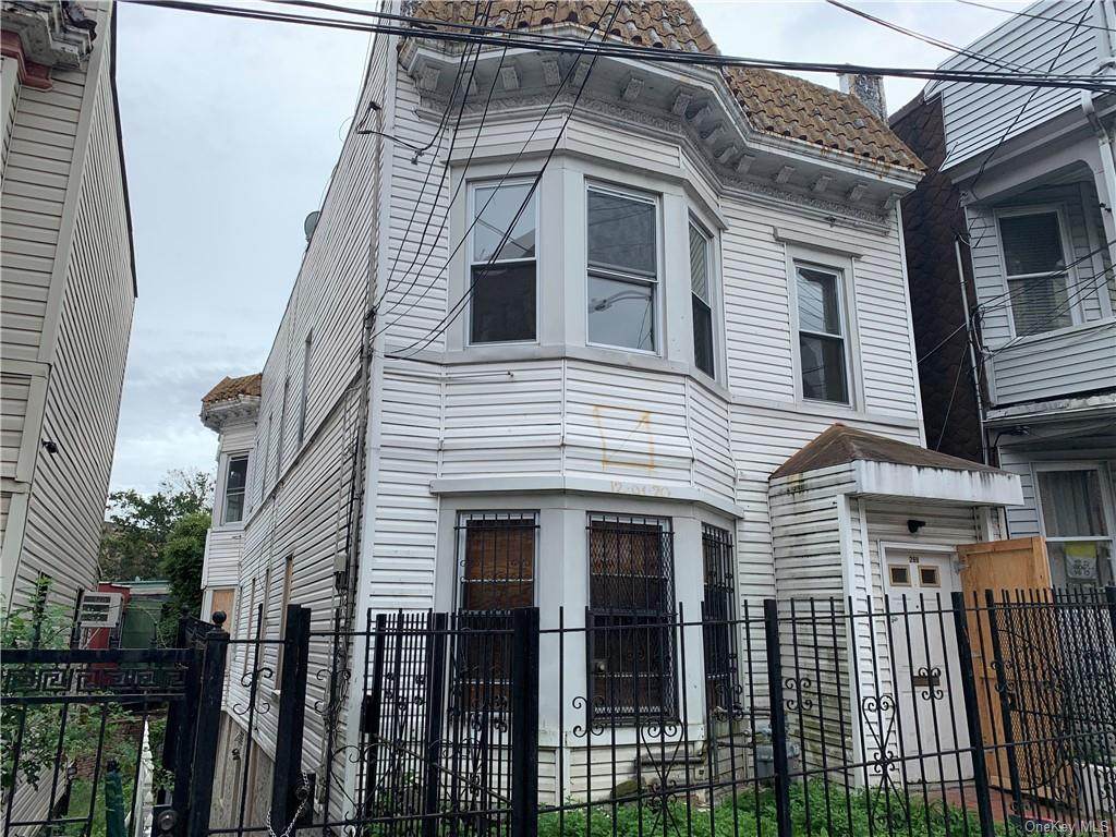 290 Reservoir Place - Photo 1