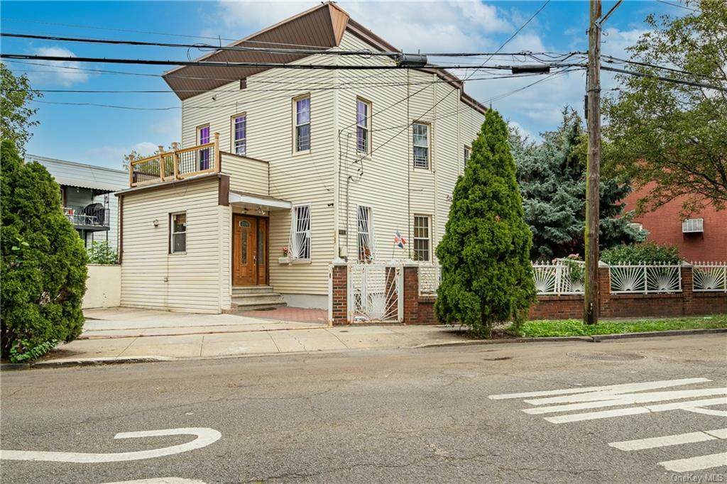 2208 Glebe Avenue - Photo 1