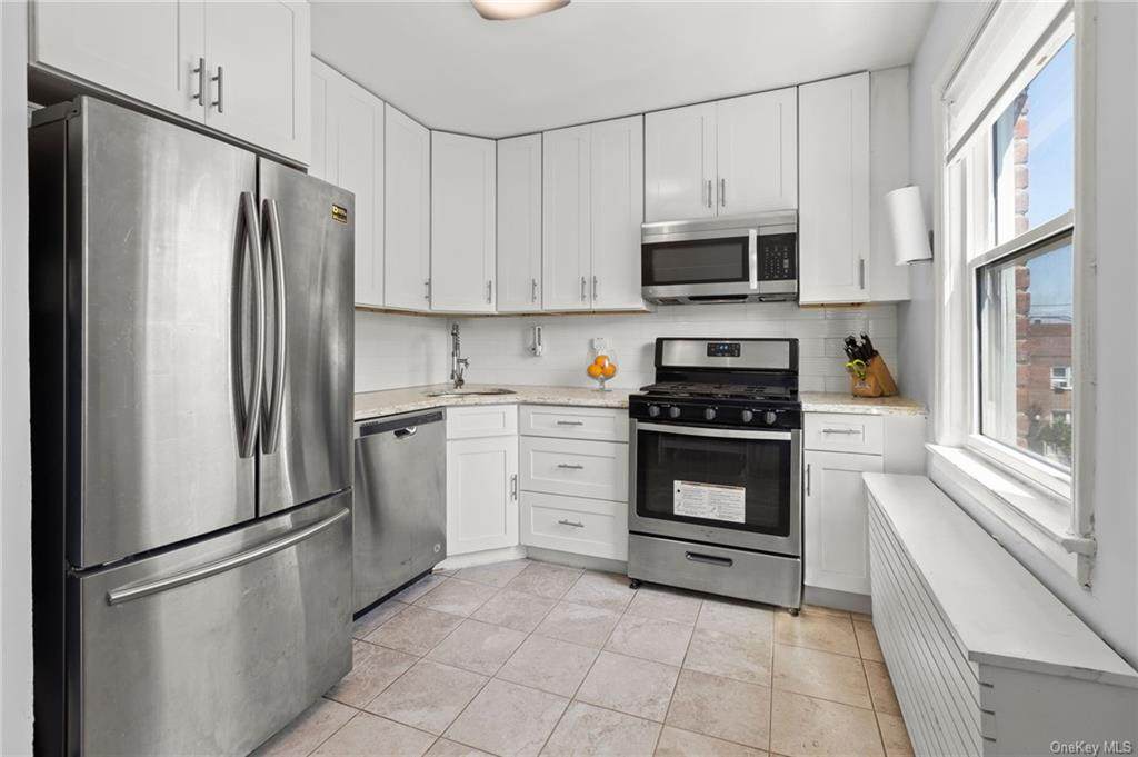 8 Leewood Circle - Photo 1
